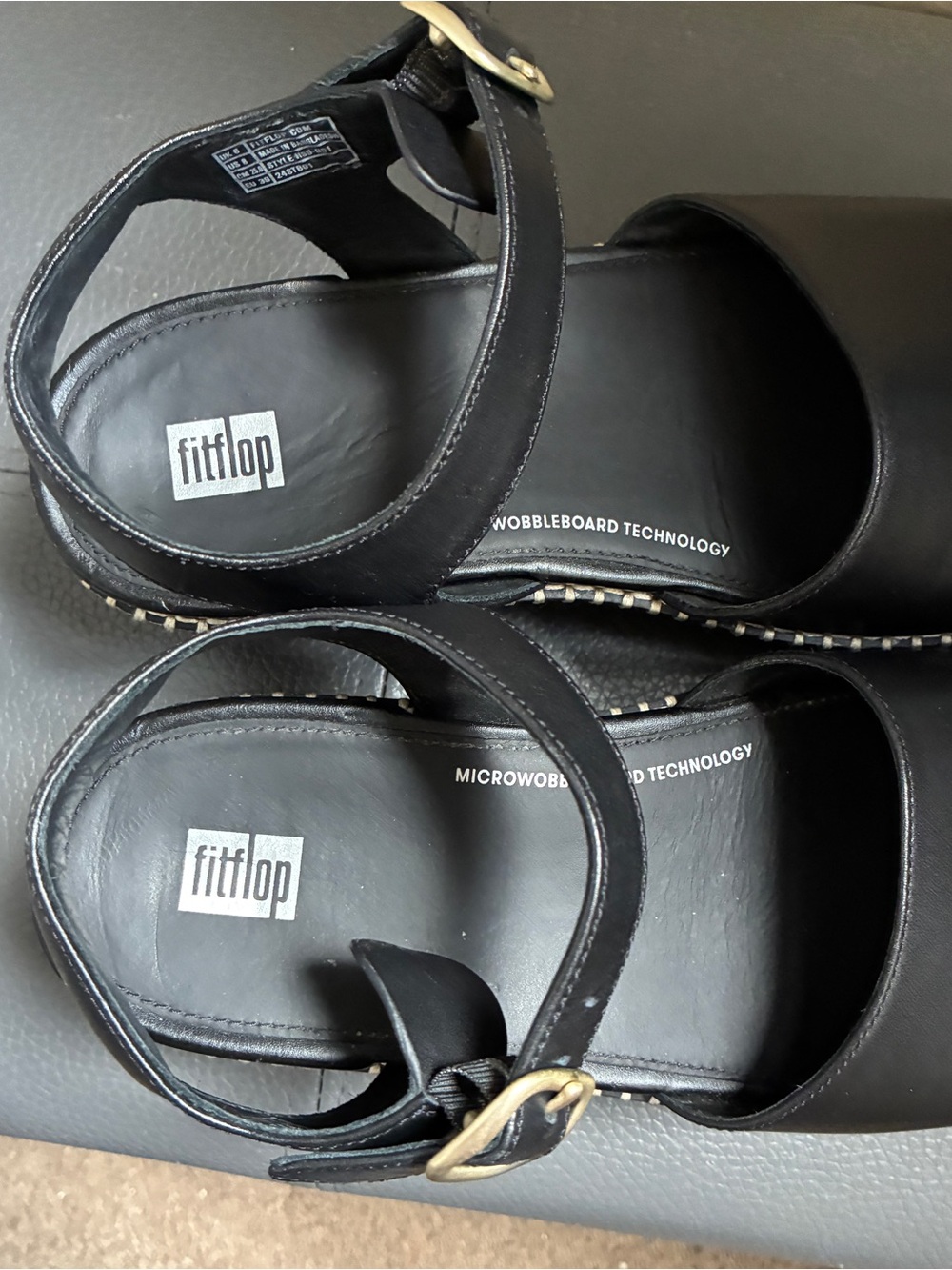 FitFlop Eloise Espadrille wedge sandals in black leather. - Picture 7 of 8